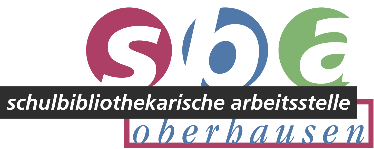 SBA Oberhausen Logo mit bunten Buchstaben s, b, a und schwarzem Balken „schulbibliothekarische arbeitsstelle“.
